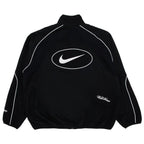 Supreme x Nike Track Jacket Black – boční pohled | Purekickz