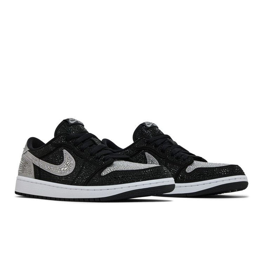 Swarovski x Wmns Air Jordan 1 Retro Low OG Shadow – lifestyle foto | Purekickz