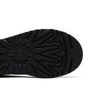 UGG Classic Mini II Boot Black (W) – pohled shora | Purekickz