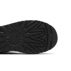 UGG Classic Mini Platform Boot Black – pohled shora | Purekickz