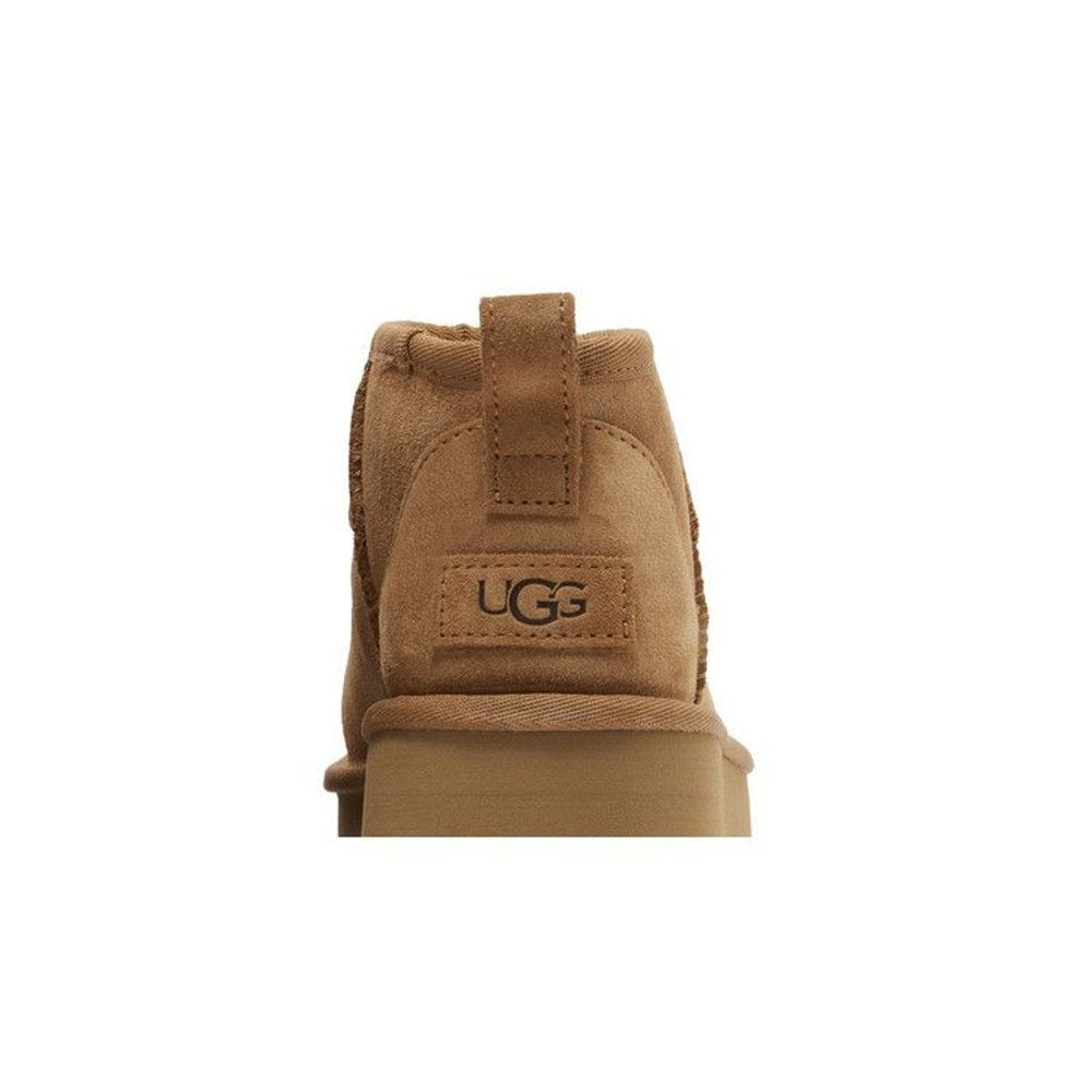 UGG Classic Ultra Mini Platform Boot Chestnut – detail materiálu | Purekickz