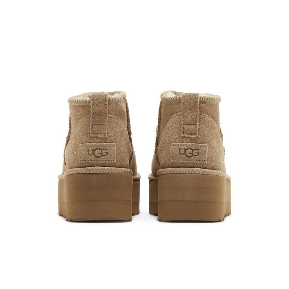 UGG Classic Ultra Mini Platform Boot Sand (Women's) – podrážka | Purekickz