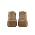 UGG Classic Ultra Mini Platform Boot Sand (Women's) – podrážka | Purekickz