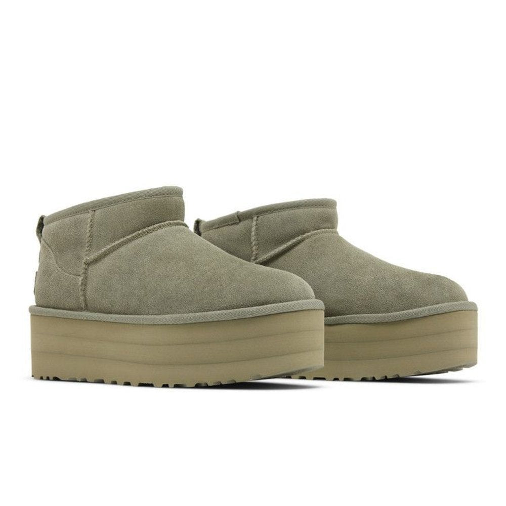 UGG Classic Ultra Mini Platform Boot Shaded Clover – lifestyle foto | Purekickz