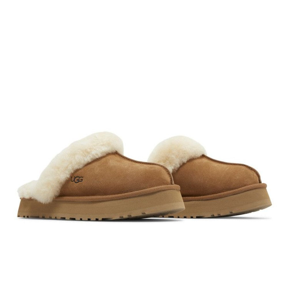 UGG Disquette Slipper Chestnut (W) – lifestyle foto | Purekickz