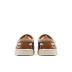 UGG Tasman Slipper Palace x Looney Tunes Chestnut – podrážka | Purekickz