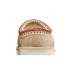 UGG Tasman Slipper Sand Dark Cherry – detail materiálu | Purekickz