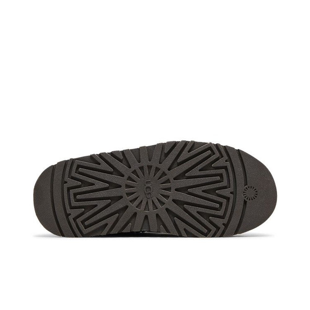 UGG Tazz Slipper Hickory – zadní pohled | Purekickz