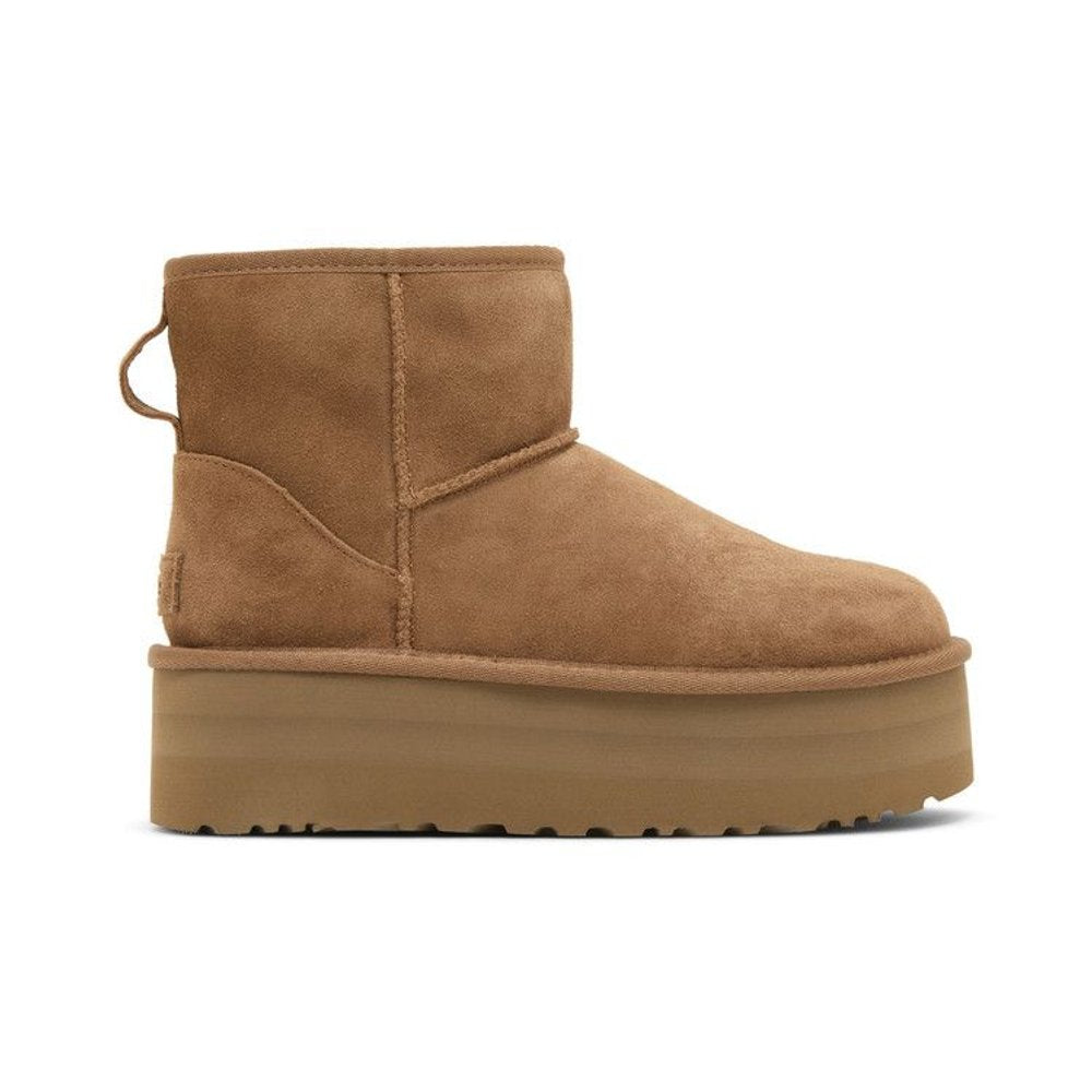 UGG Wmns Classic Mini Platform Boot 'Chestnut' – boční pohled | Purekickz