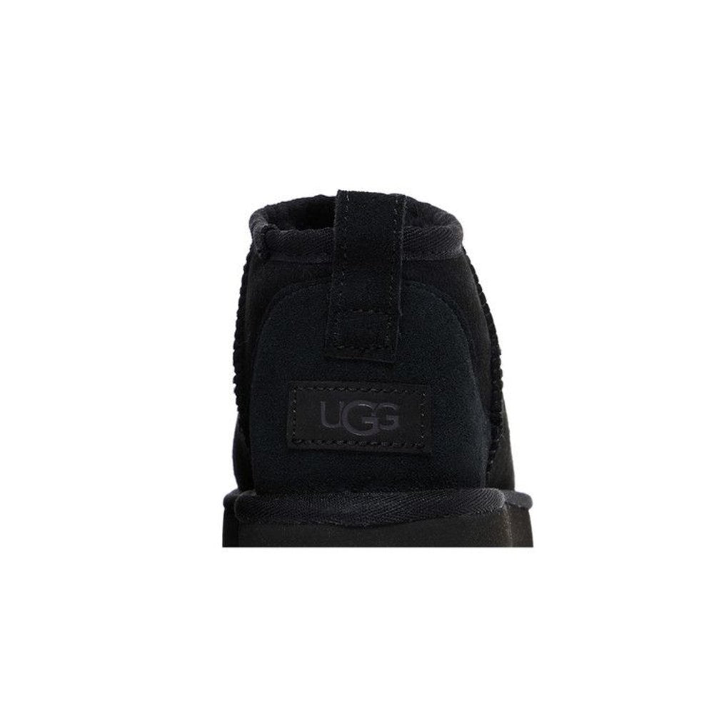 UGG Wmns Classic Ultra Mini Boot Black – detail materiálu | Purekickz