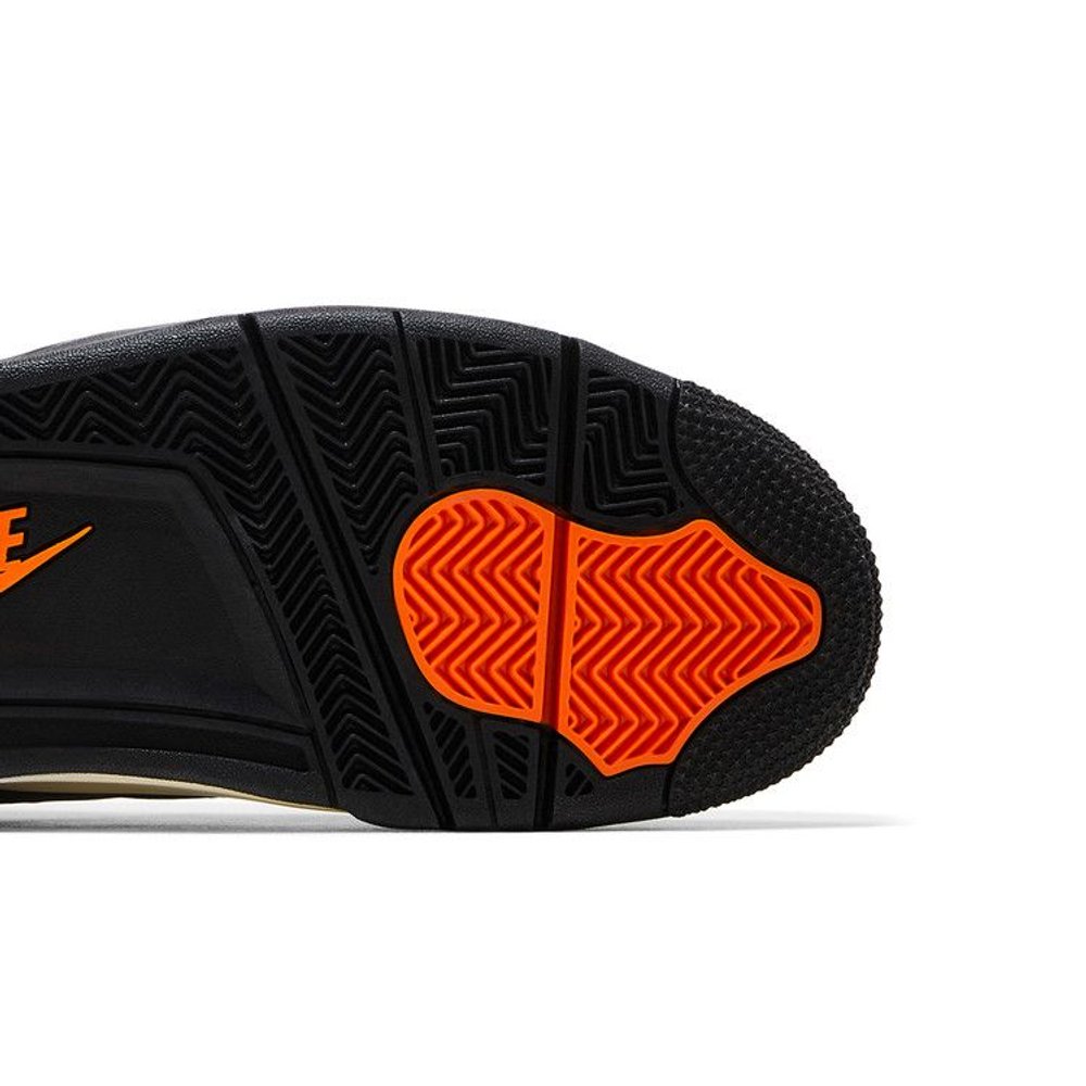Undefeated x Air Jordan 4 Retro 2025 – pohled shora | Purekickz