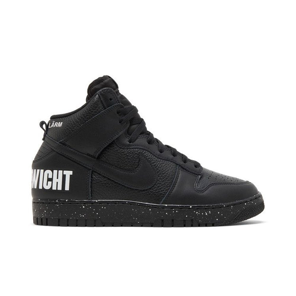 Undercover x Nike Dunk High 1985 'Chaos - Black' – boční pohled | Purekickz
