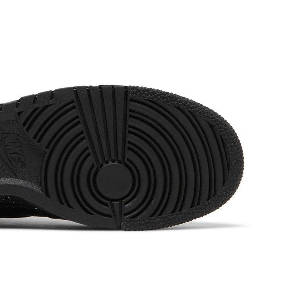 Undercover x Nike Dunk High 1985 'Chaos - Black' – pohled shora | Purekickz