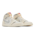Jordan 1 Retro High OG Sail University Red – lifestyle foto | Purekickz