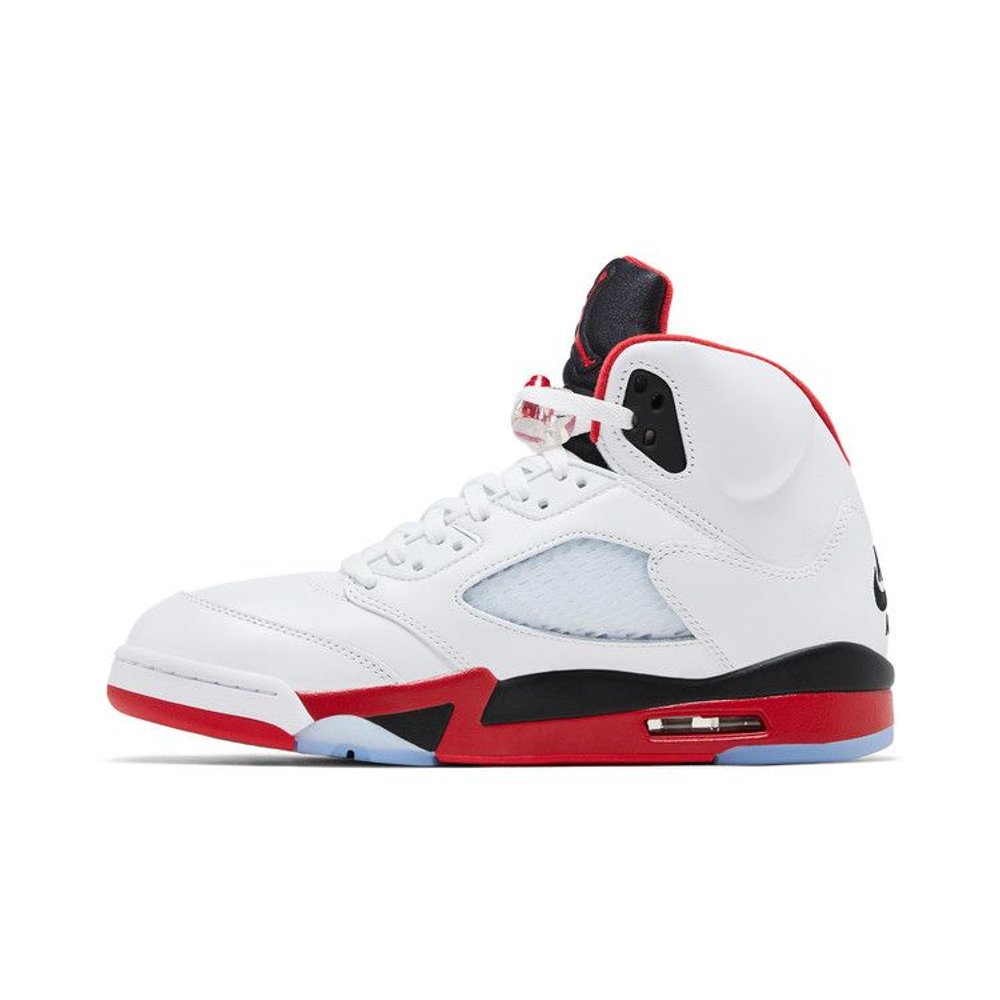 Jordan 5 Retro Fire Red Black Tongue (2025) – hlavní pohled | Purekickz