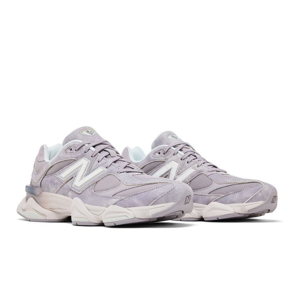 New Balance 9060 Truffle Salt – lifestyle foto | Purekickz