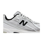 New Balance 740 White Silver Metallic Navy – detail | Purekickz