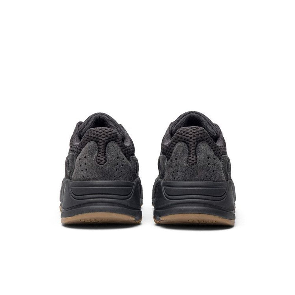 adidas Yeezy Boost 700 Utility Black – podrážka | Purekickz