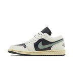 Jordan 1 Low Jade Smoke (W) – hlavní pohled | Purekickz