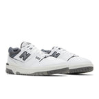 New Balance 550 White Grey Dark Grey – lifestyle foto | Purekickz