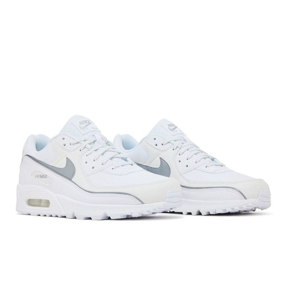 Nike Air Max 90 Premium White Metallic Silver Reflective – lifestyle foto | Purekickz