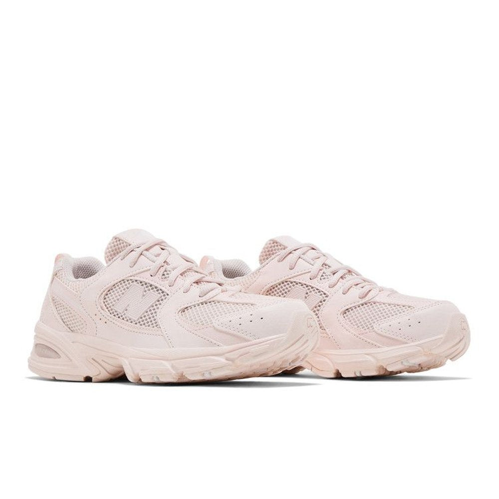New Balance 530 Washed Pink (GS) – lifestyle foto | Purekickz