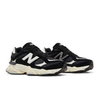 New Balance 9060 Black White – lifestyle foto | Purekickz