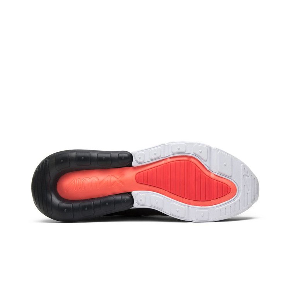 Nike Air Max 270 Black White – zadní pohled | Purekickz