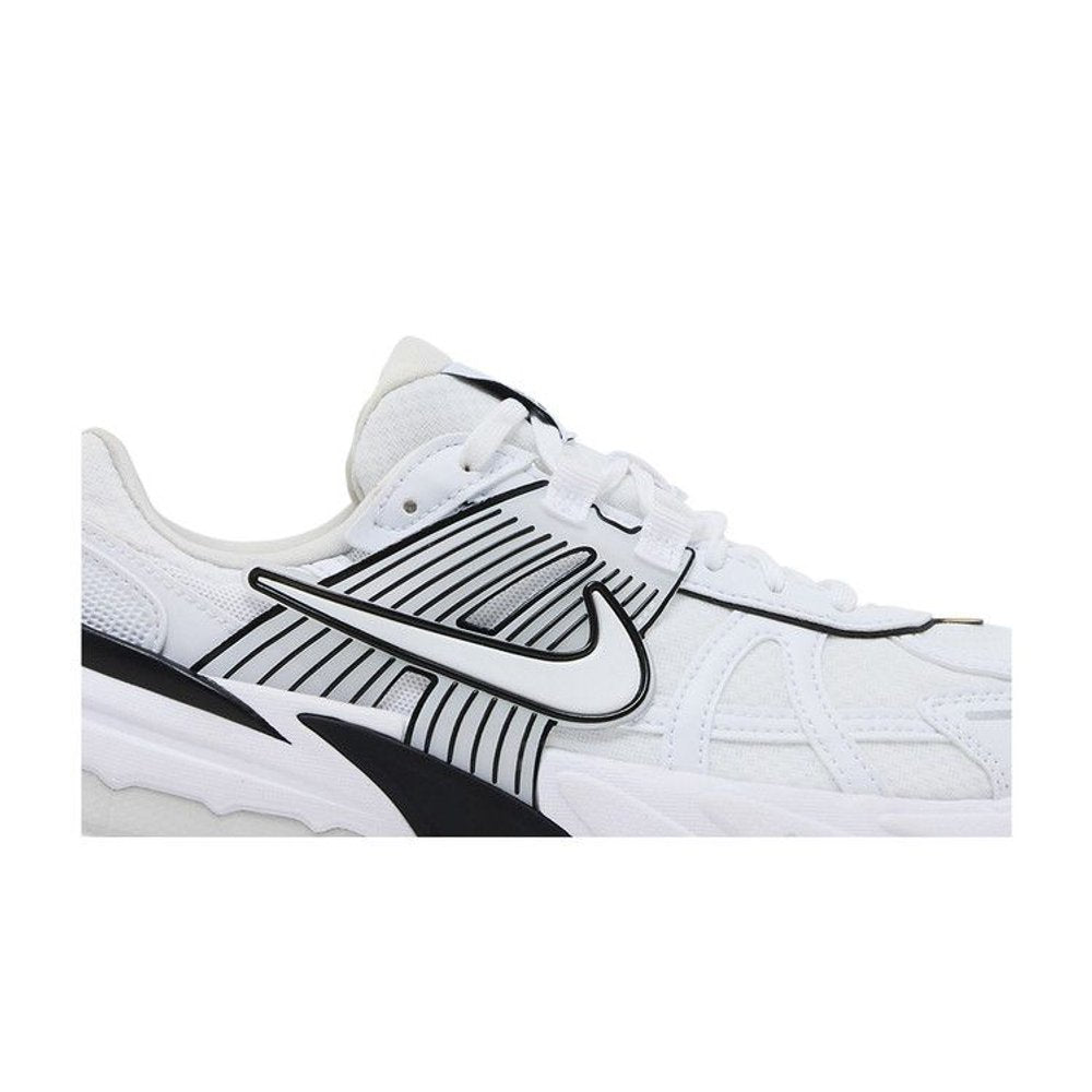 Nike V2K Run Summit White Platinum Tint (W)