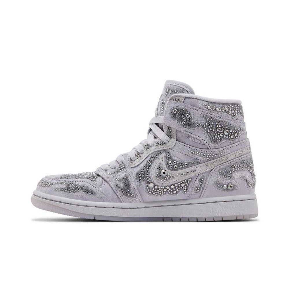 Jordan 1 Retro High OG Swarovski Vast Grey (W) – hlavní pohled | Purekickz