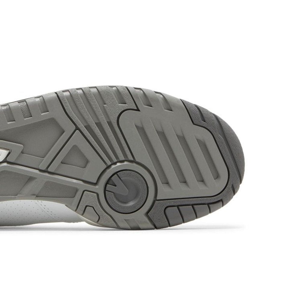 New Balance 550 White Grey Dark Grey – pohled shora | Purekickz