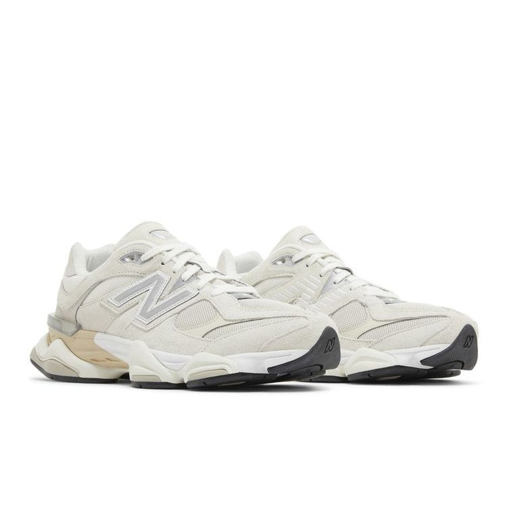New Balance 9060 Sea Salt Moonbeam – lifestyle foto | Purekickz