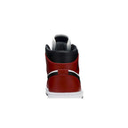 Jordan 1 Mid Chicago Toe – detail materiálu | Purekickz