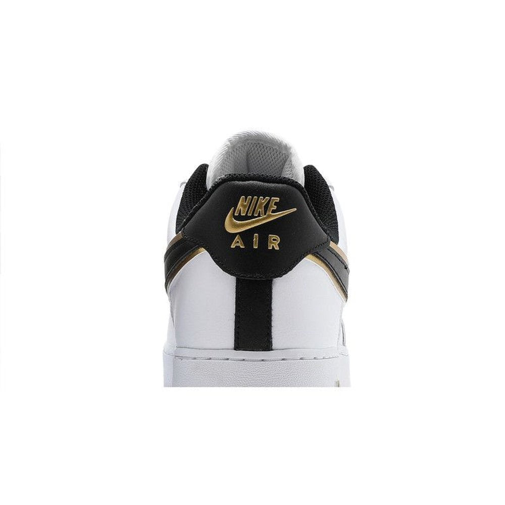 Nike Air Force 1 Low '07 LV8 Double Swoosh White Metallic Gold – detail materiálu | Purekickz