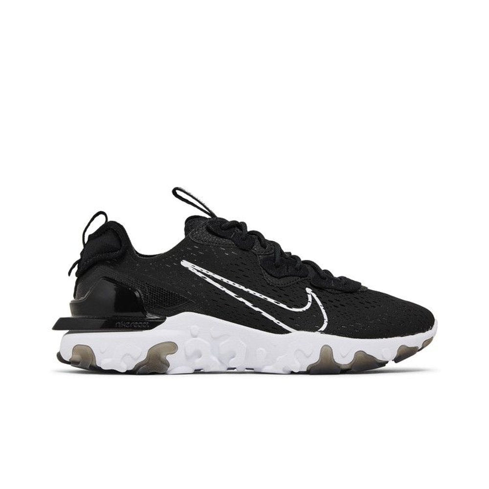 Nike React Vision Black White – boční pohled | Purekickz