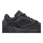 adidas Yeezy Boost 700 Utility Black – detail | Purekickz