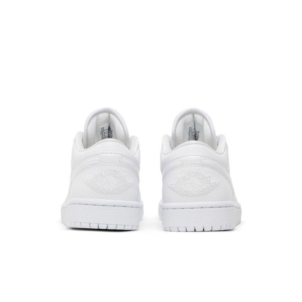 Jordan 1 Low Triple White (2022) (W) – podrážka | Purekickz