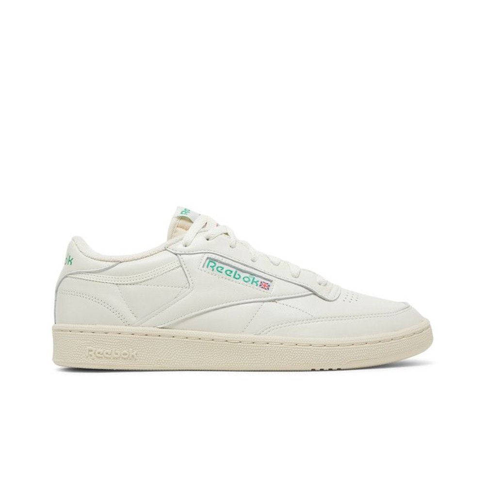 Reebok Club C 85 Vintage Chalk Glen Green – boční pohled | Purekickz