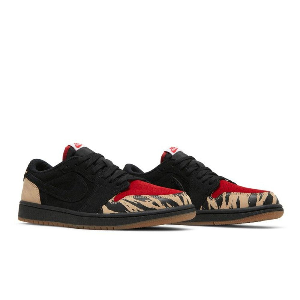 Jordan 1 Retro Low OG SP SoleFly – lifestyle foto | Purekickz