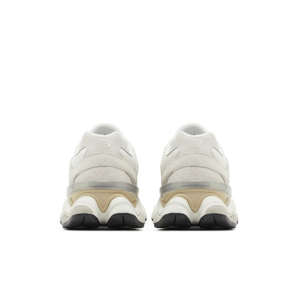 New Balance 9060 Sea Salt Moonbeam – podrážka | Purekickz