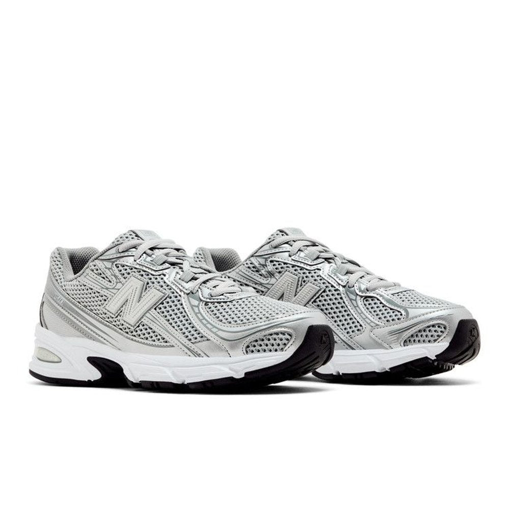 New Balance 740v2 Silver Castlerock – lifestyle foto | Purekickz