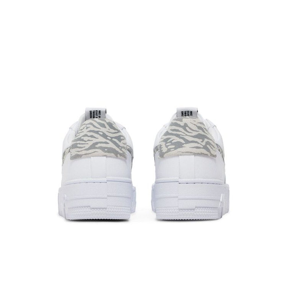 Nike Air Force 1 Low Pixel SE White Zebra (W) – podrážka | Purekickz
