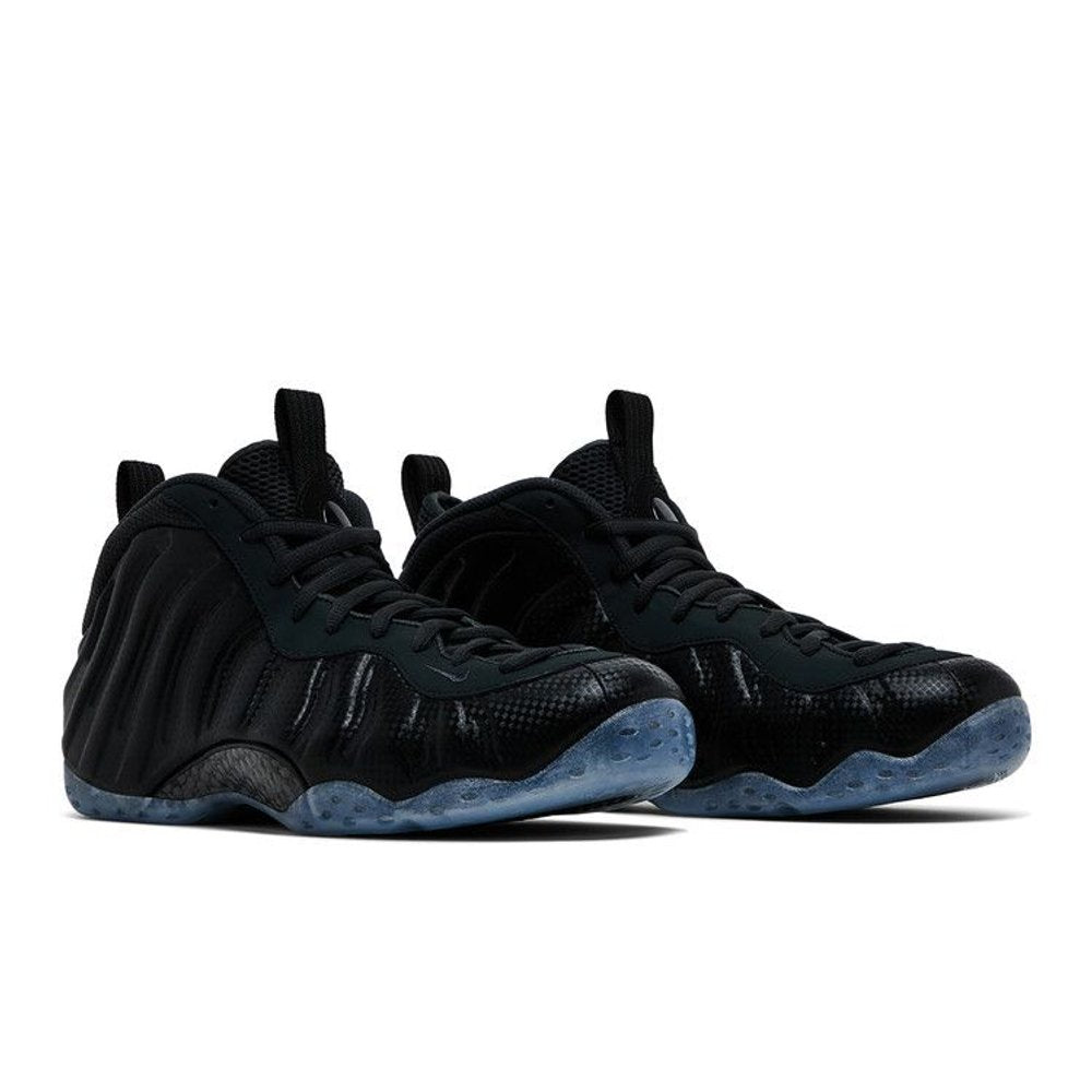 Nike Air Foamposite One Carbon Fiber – lifestyle foto | Purekickz