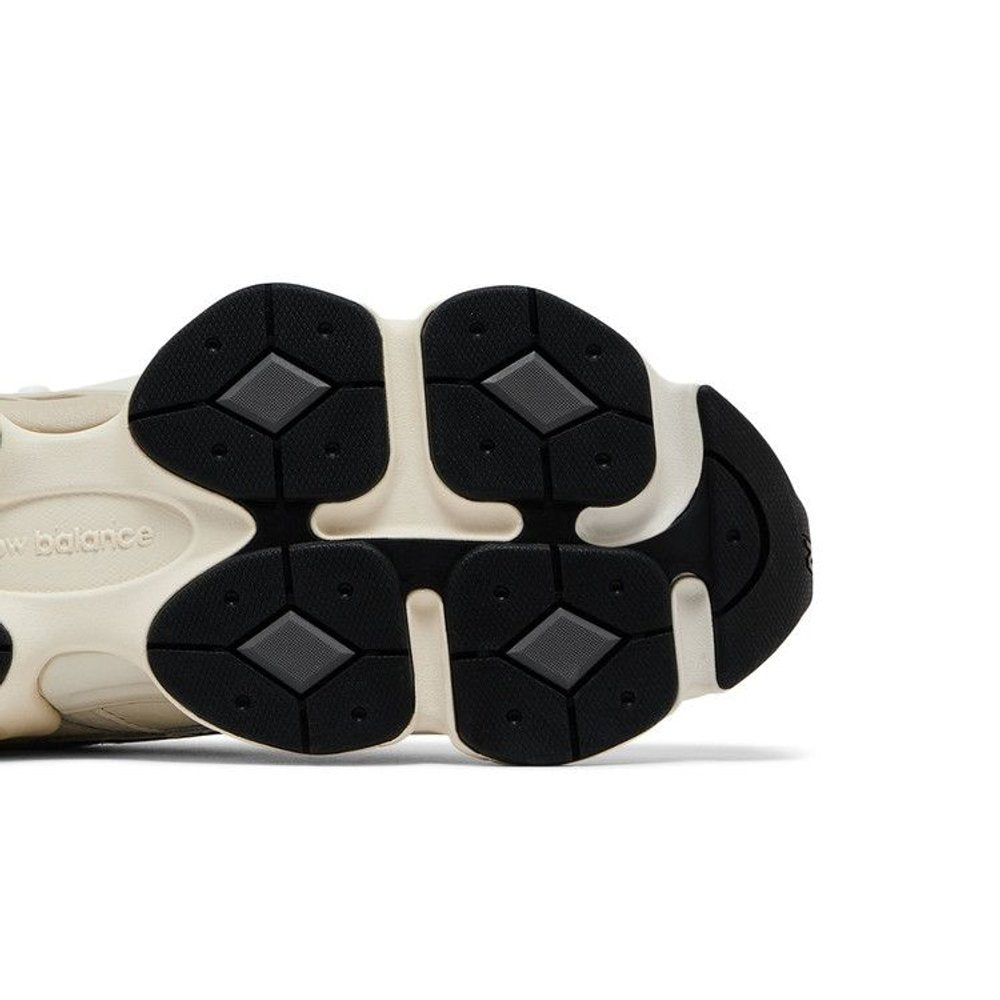 New Balance 9060 Sea Salt Castlerock – pohled shora | Purekickz