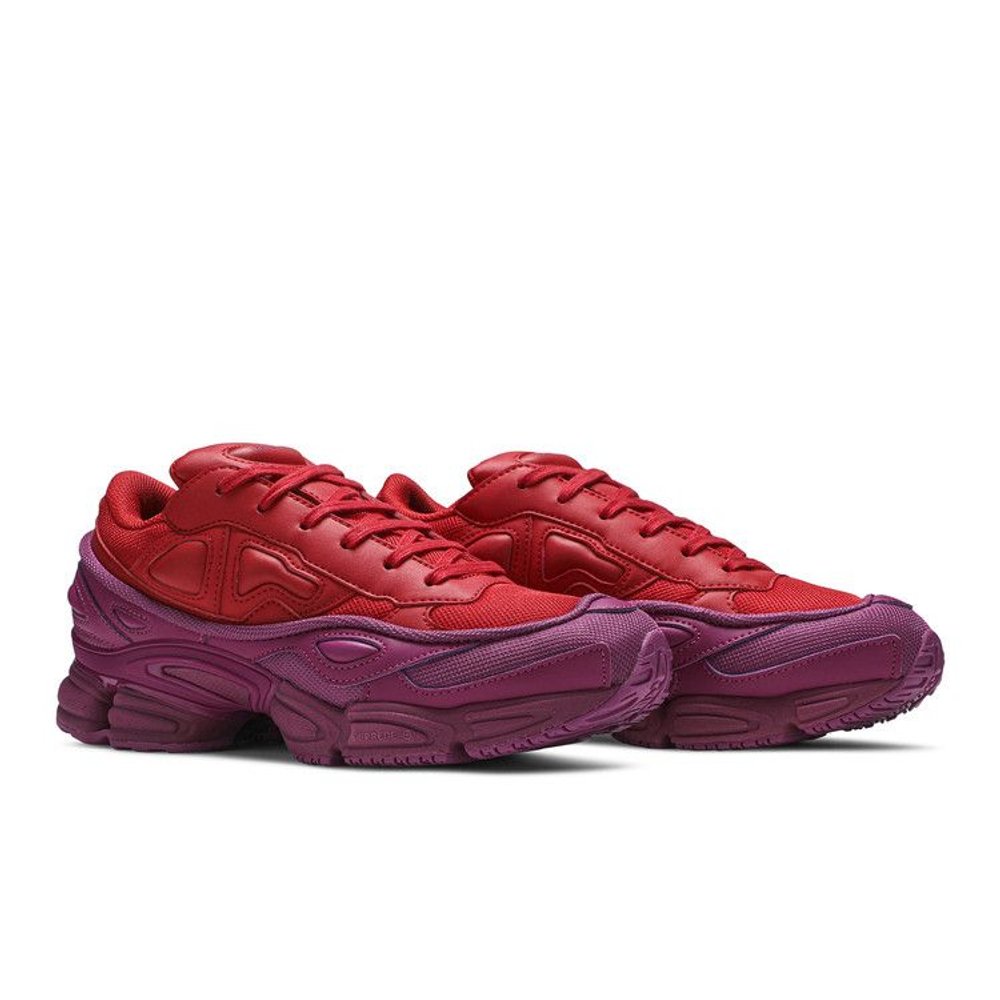 adidas Ozweego Raf Simons Glory Collegiate Red – lifestyle foto | Purekickz