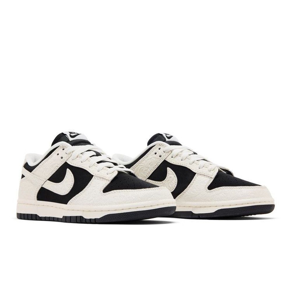Nike Dunk Low Embossed Black Sail (W) – lifestyle foto | Purekickz