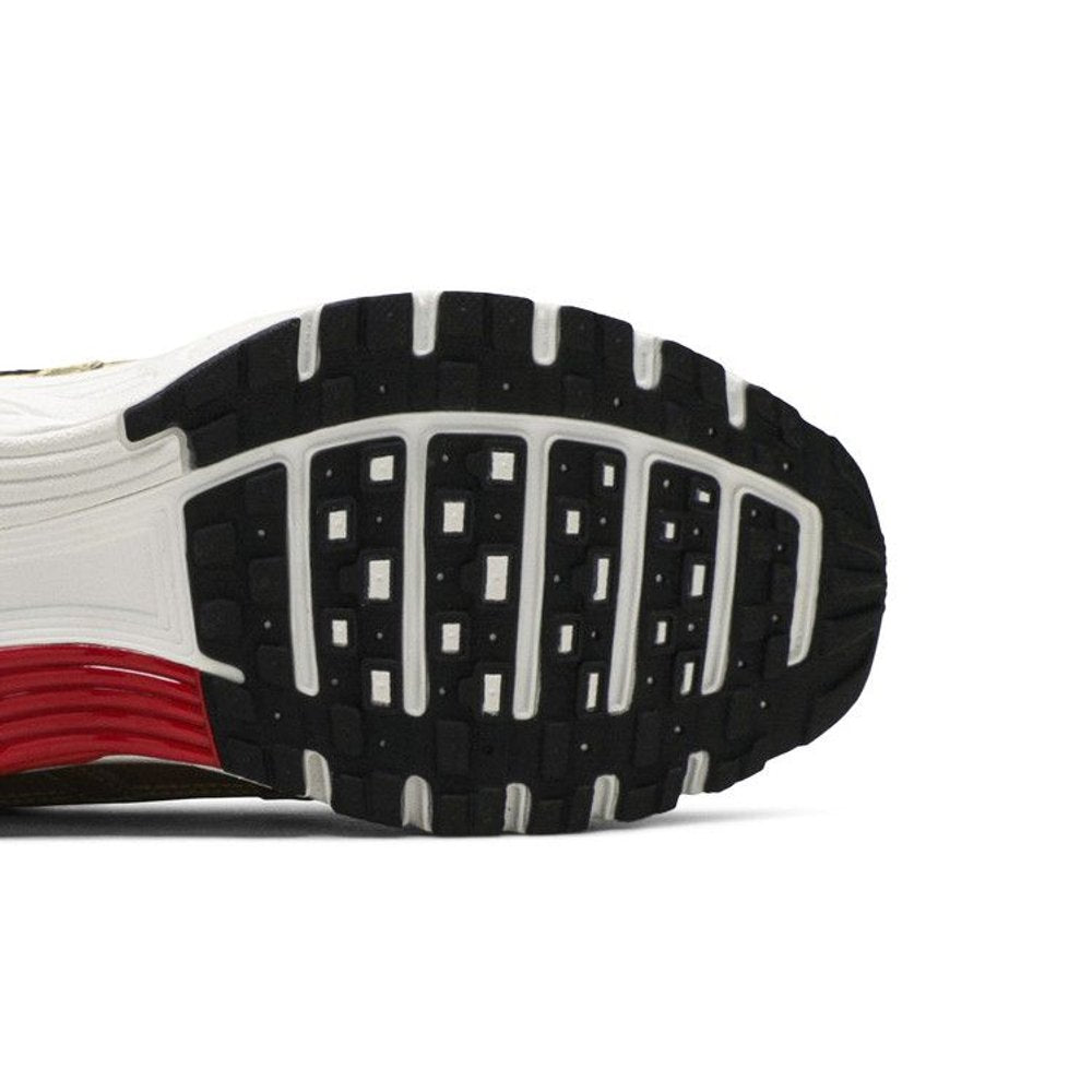 Nike P-6000 Metallic Gold (W) – pohled shora | Purekickz