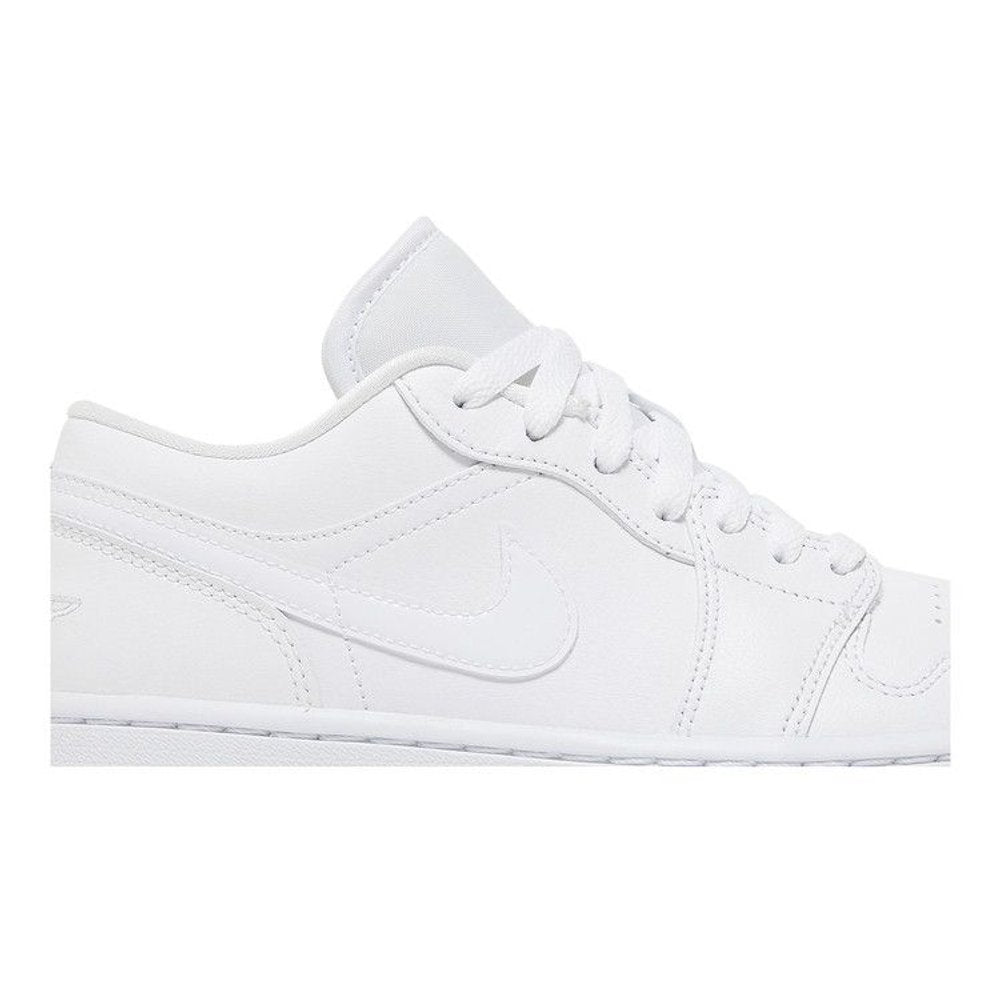 Jordan 1 Low Triple White (2022) (W) – detail | Purekickz