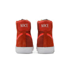Nike Blazer Mid 77 Mantra Orange – podrážka | Purekickz