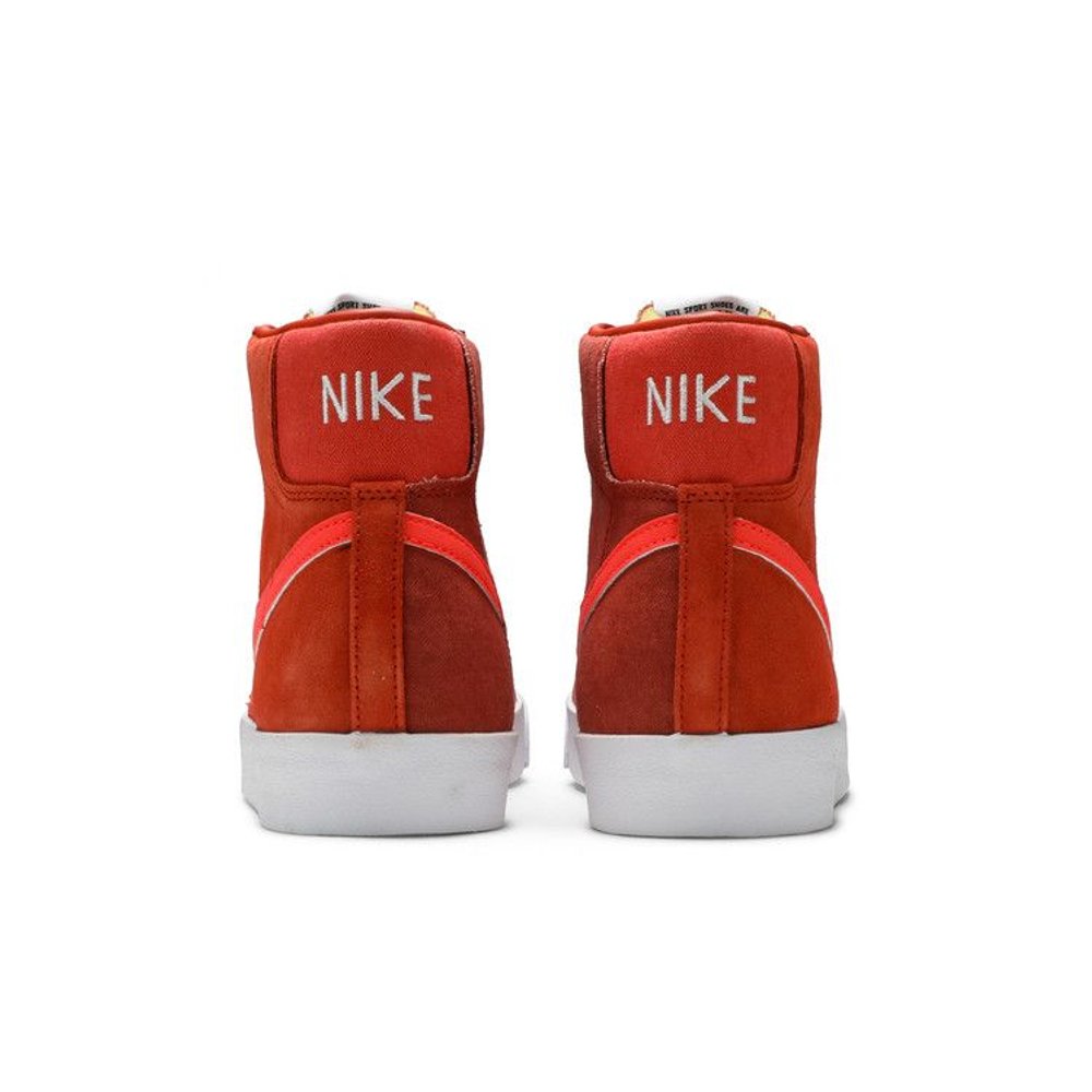 Nike Blazer Mid 77 Mantra Orange – podrážka | Purekickz